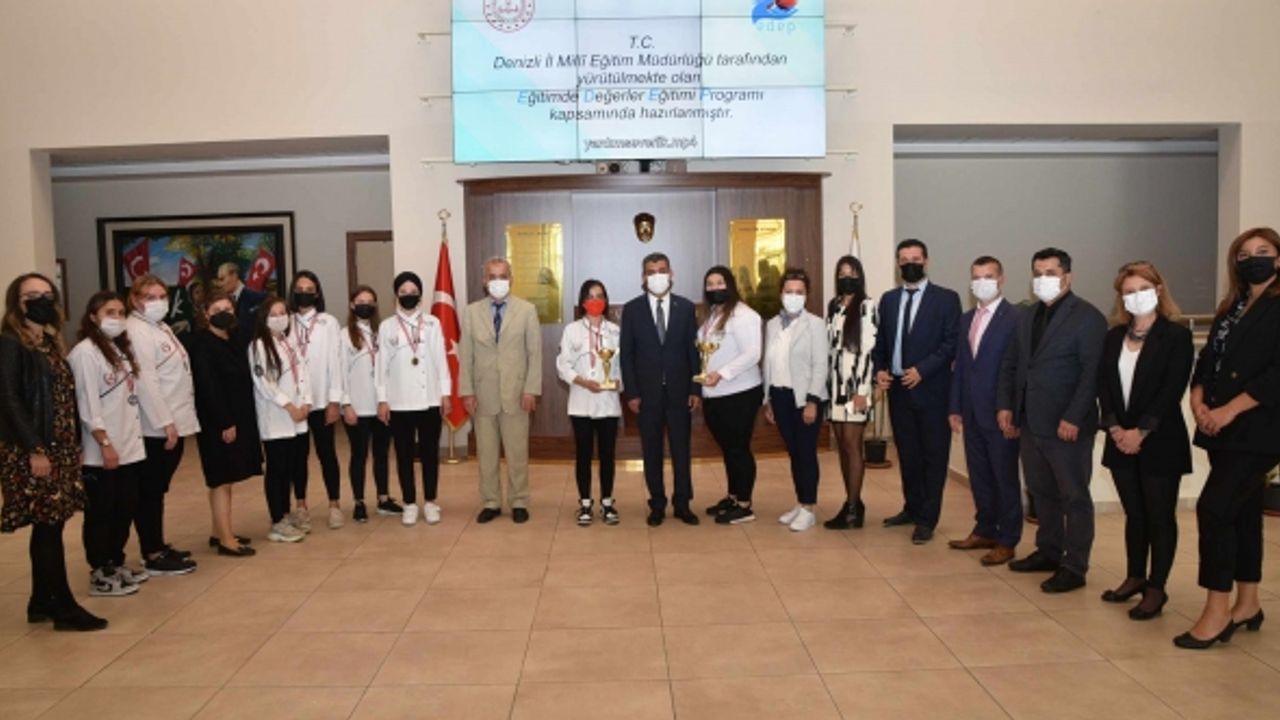Denizli’de Meslek Liseleri Başarıdan Başarıya Koşuyor