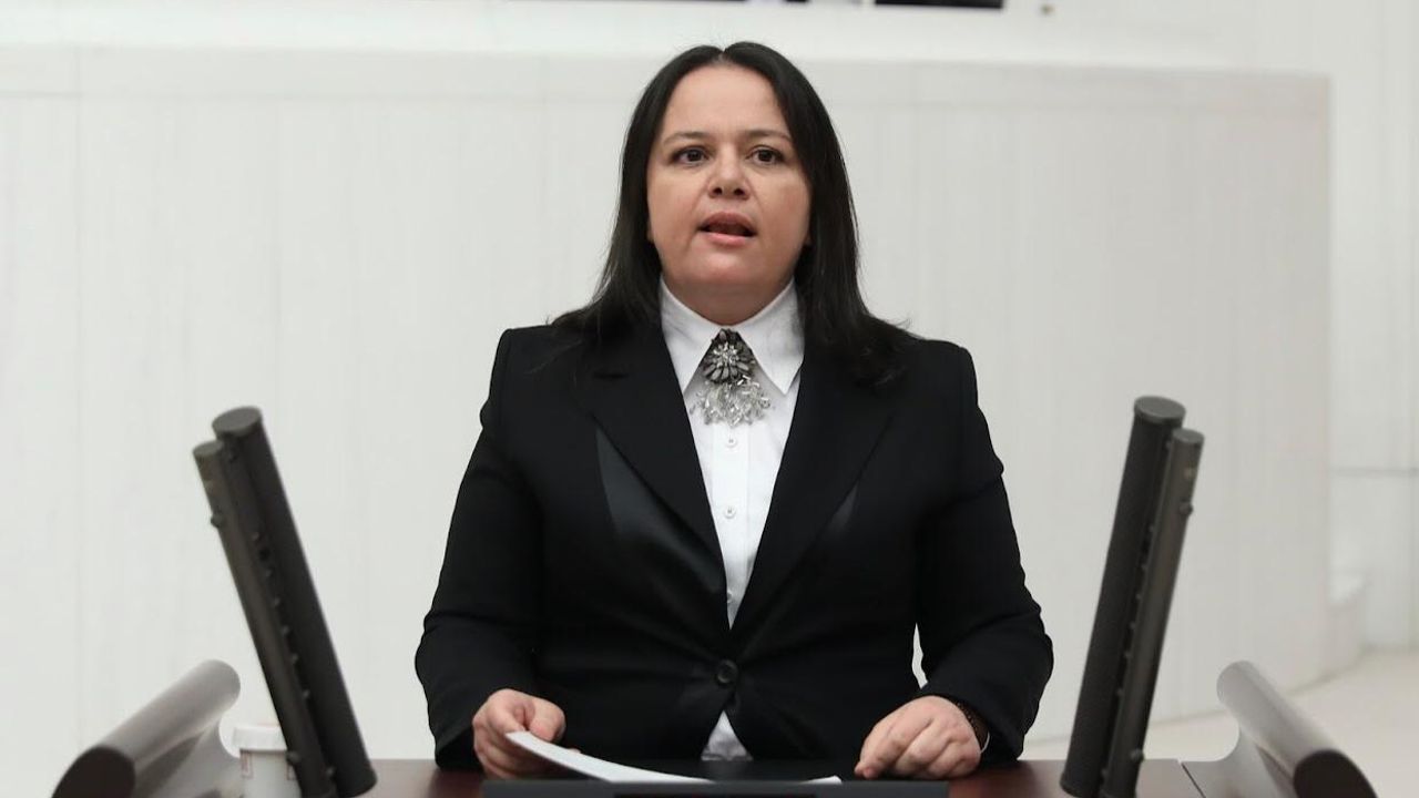 Ak Partili Nilgün Ök; “Vatandaşımızın Derdiyle Dertlendik”