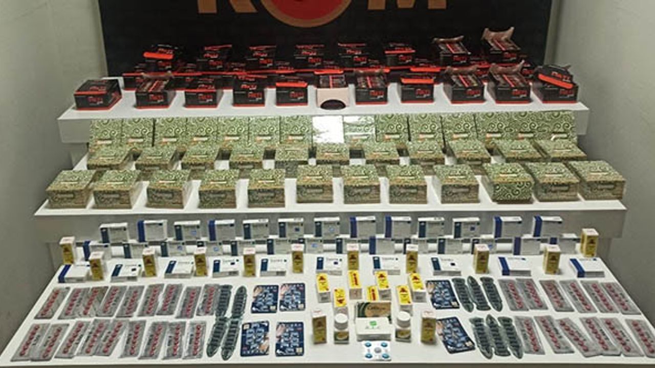 Denizli’de Binlerce Cinsel Ürün Ele Geçirildi