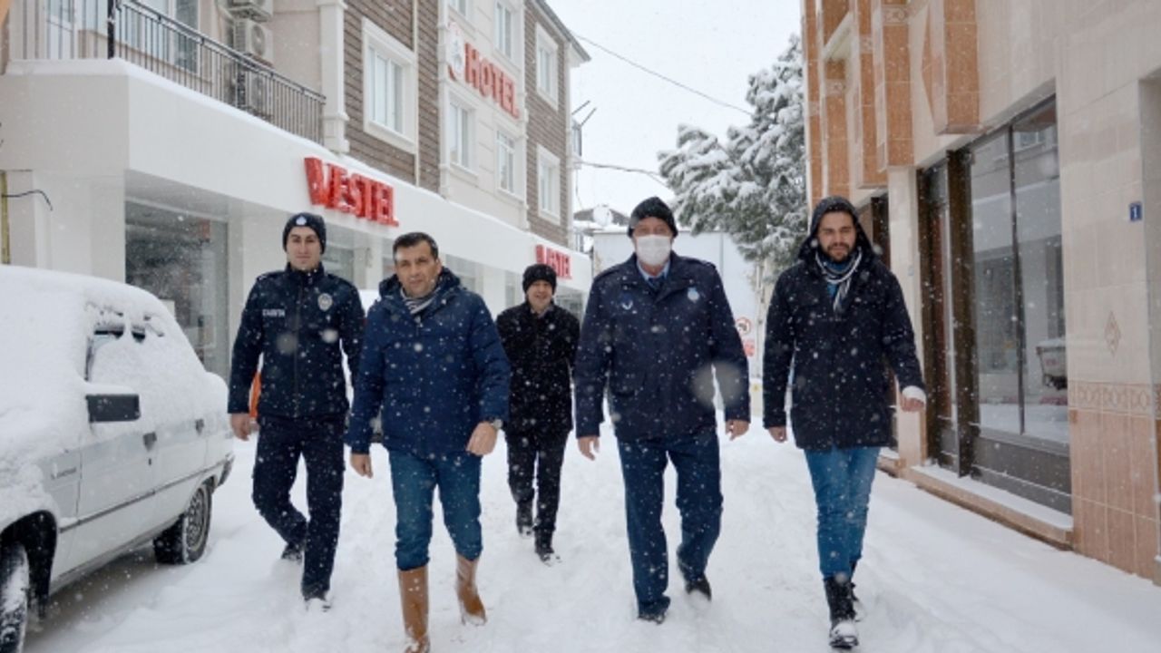 Babadağ’da Kar Mesaisi Durmadan Devam Ediyor