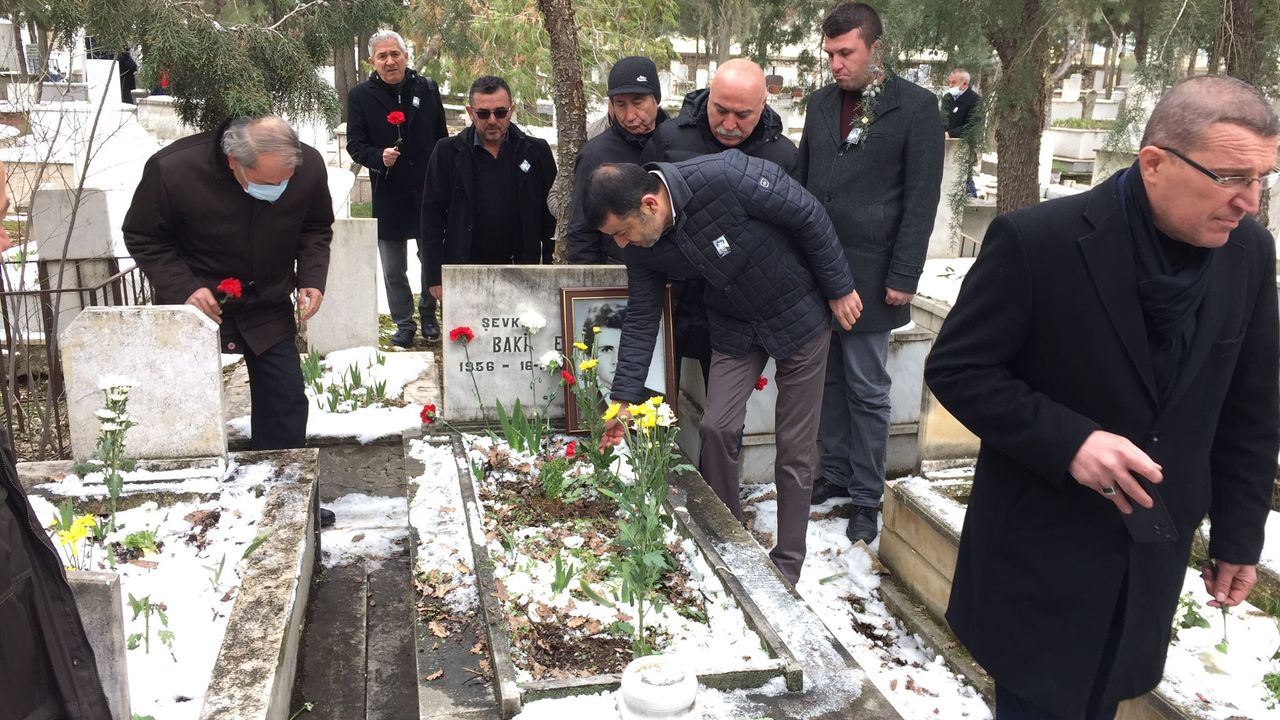 Denizli CHP Teşkilatı Bombalı Saldırıda Hayatını Kaybedenleri Unutmadı