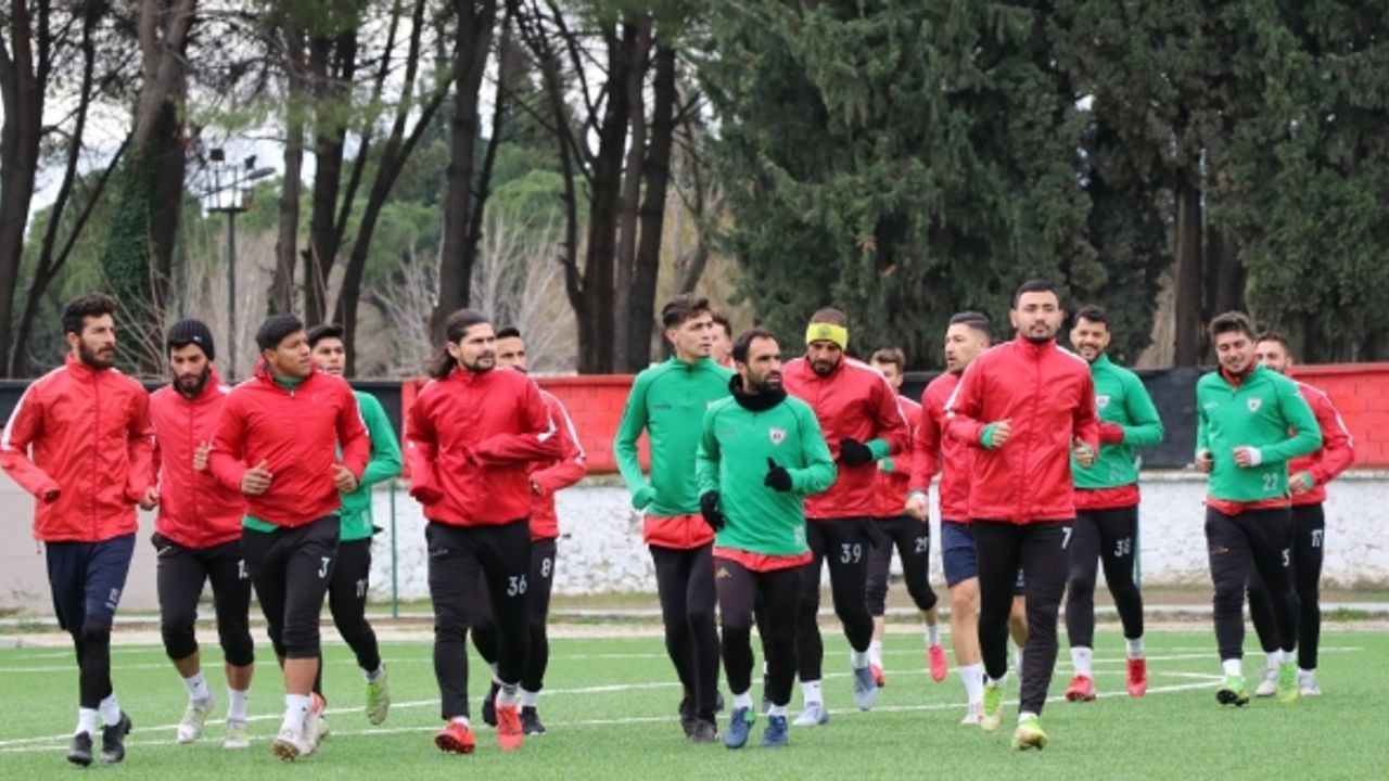 Sarayköyspor Lideri Eli Boş Göndermek İstiyor
