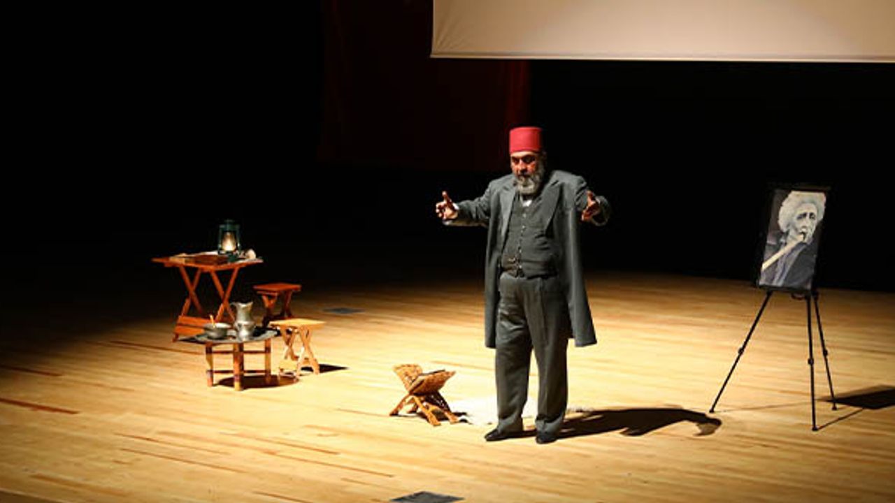 Sevilen Sanatçı Ahmet Yenilmez “KORKMA” Oyunu İle Denizlililerle Buluştu