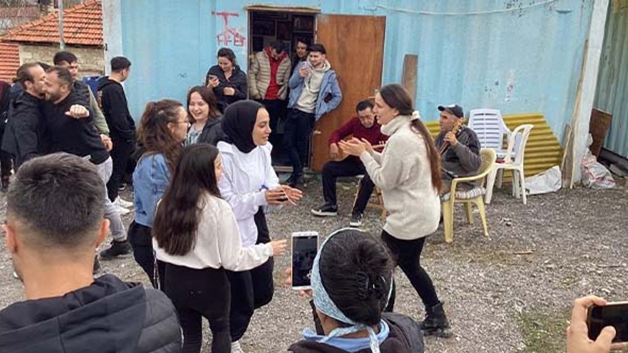 UNESCO Ödüllü Hayri Dev'in Oğulları Çaldı, PAÜ'lü Öğrenciler Oynadı