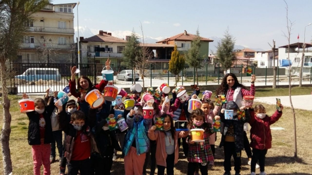 Denizli’de Minik Öğrenciler “Tohum Takası” Etkinliği Yaptı