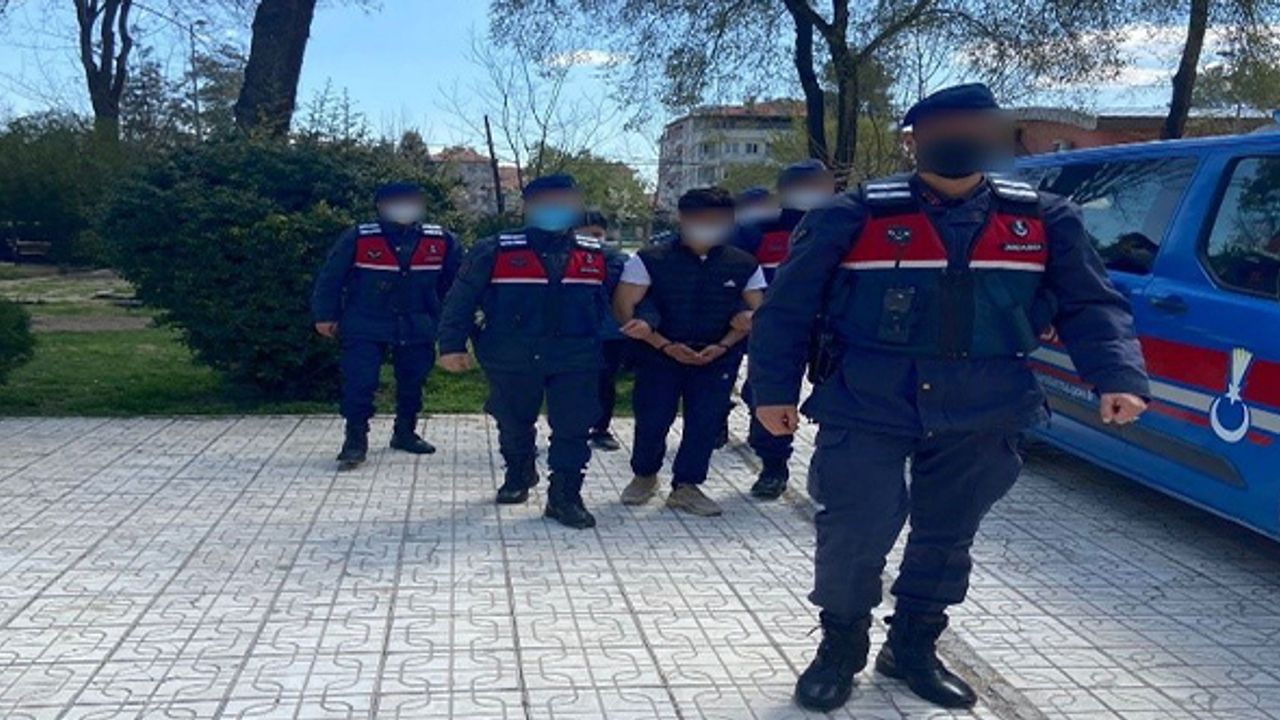 Denizli’de Jandarma Nisan Ayında 819’u Aydınlattı!