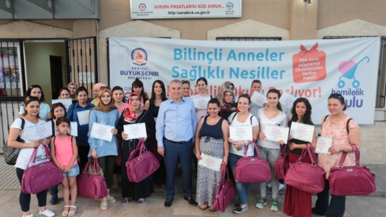 Hamilelik Okulu Ve Evlilik Okulu Kayıtları Sürüyor