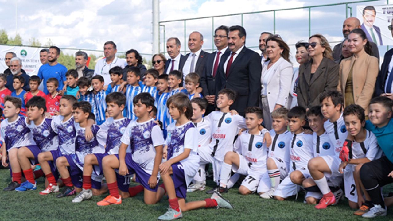 Pamukkale'de Cumhuriyet Bayramı Futbol Turnuvası sona erdi