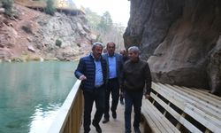 AK Partili Şahin Tin, Acıpayam Kanyonu’nda incelemelerde bulundu.