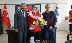 Çivrilli Dünya Şampiyonu Şifa Nur, Denizli’nin Gururu Oldu