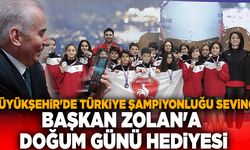 Denizlili Yüzücülürden Başkan Zolan’a Anlamlı Doğum Günü Hediyesi
