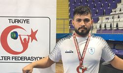Pamukkale Belediyesporlu Mehmet Avcıl Madalyaya Doymuyor