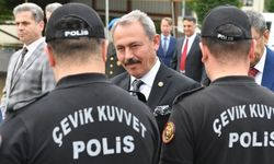 AK Partili Şahin Tin, Vatandaşlarla Bayramlaştı; “Bayram Vefadır!”