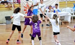 Denizli’de Minik Eller Hentbol Şenliği 7. Kez Yapıldı