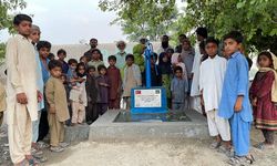 PAÜ’den Mezun Olan Öğrenciler Pakistan’da Su Kuyusu Açtırdı