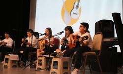 Sarayköy’de Kursiyerlerin Müzik Resitali Yoğun İlgi Gördü