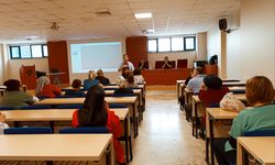 PAÜ’de Sağlık İşçileri Eğitim Seminerine Katıldı