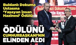 Ödülünü Cumhurbaşkanı’nın Elinden Aldı