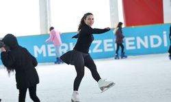 Merkezefendi’de Buz Patenine Yoğun İlgi Devam Ediyor