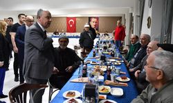 Vali Çoşkun iftar yemeğinde huzurevi sakinleri ile bir araya geldi