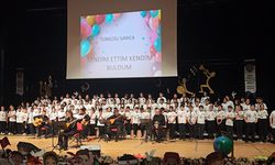 Meclisin 105 yaşında 105 çocuktan beğenilen konser