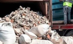 Tavas Belediyesi molozlara karşı uyarı yaptı