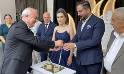 Denizlili İş İnsanı Hakan Dündar İle Aylin Öznur Nişanlandı