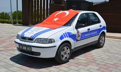 Otomobilini Babadağ Belediyesi'ne bağışladı