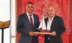 Vali Çoşkun, Geleneksel El Sanatları Sanatçısı Bat'ı kabul etti