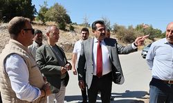 Ertemur, mahalleleri adım adım geziyor