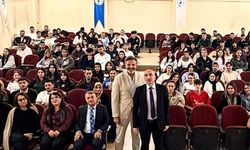 Deneyimlerini üniversiteli gençlerle paylaştı