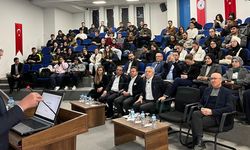 İş insanı Turgay Mersin İİBF’nin konuğu oldu