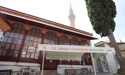 Büyükşehir cami avlularını tentelerle donattı