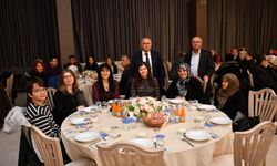 Selcen Yemeğinin Geliri Öğrencilere Burs Oldu