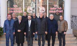 MHP Denizli Teşkilatı Babadağ’da esnaf ve pazar ziyareti yaptı