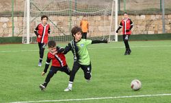 Merkezefendi’de U-9 Şenlik Ligi devam ediyor