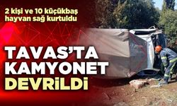 Tavas’ta kamyonet devrildi