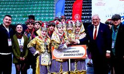 Halk oyunlarında okullar sahne aldı