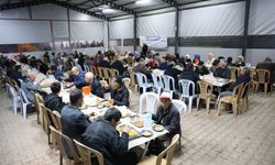 Emecik Mahallesi'nde İftar Sofrasında Buluştular