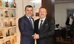 DOSB Yönetimi Çavuşoğlu’nu ziyaret etti