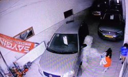 Afacanlar Yangın Tüpünü Boşalttı, Galeriyi Toz Bulutu Kapladı