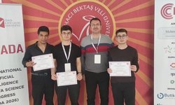 Denizlili öğrenciler uluslararası kongreye makale sundu