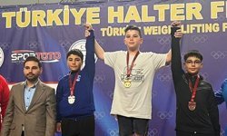 Halterde Mustafa Uyan Türkiye Şampiyonu oldu