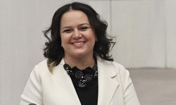 Nilgün Ök: “Doğum izninde tarihi adım”