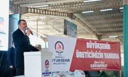 Büyükşehir’in Desteğiyle Kale Biberi Fideleri Toprakla Buluştu