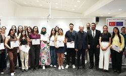 Denizli Büyükşehir’le gençler dijitalleşiyor