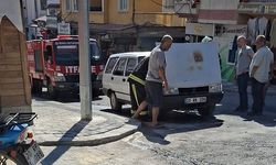 Hareket halindeki otomobil alev aldı
