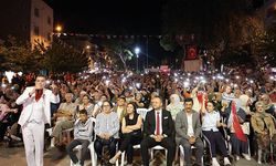 Çivril’de Cumhuriyet Meydanı doldu taştı