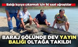 Baraj Gölünde iki dev yayın balığı oltağa takıldı