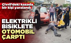 Elektrikli bisiklete otomobil çarptı